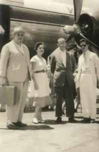 Josepha viaja a Belo Horizonte a trabalho com os chefes Comendador Bahor, Emilio Vital (Um dos donos) e Rubens (representante em BH)